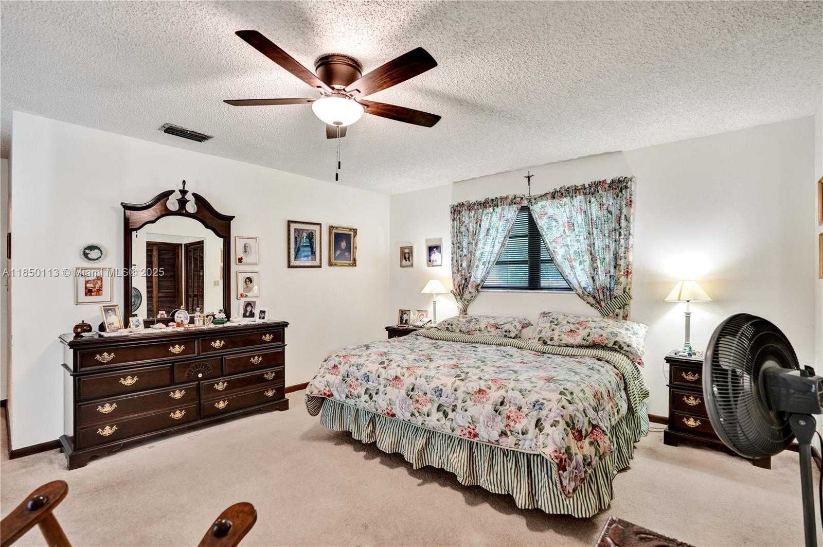 Small Image of 9461 SOUTH WEST 134TH ST, Miami Number 18