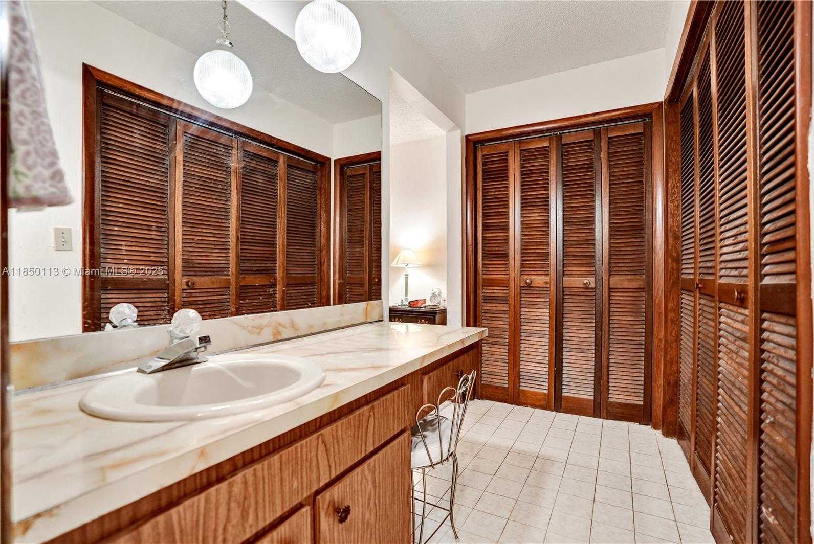 Small Image of 9461 SOUTH WEST 134TH ST, Miami Number 19