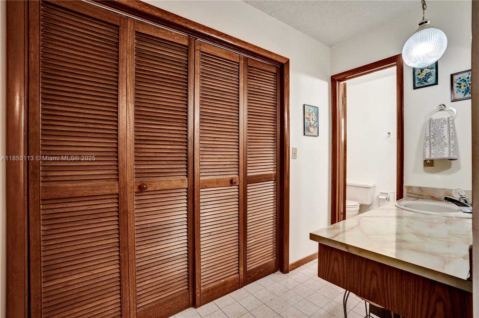 Small Image of 9461 SOUTH WEST 134TH ST, Miami Number 20