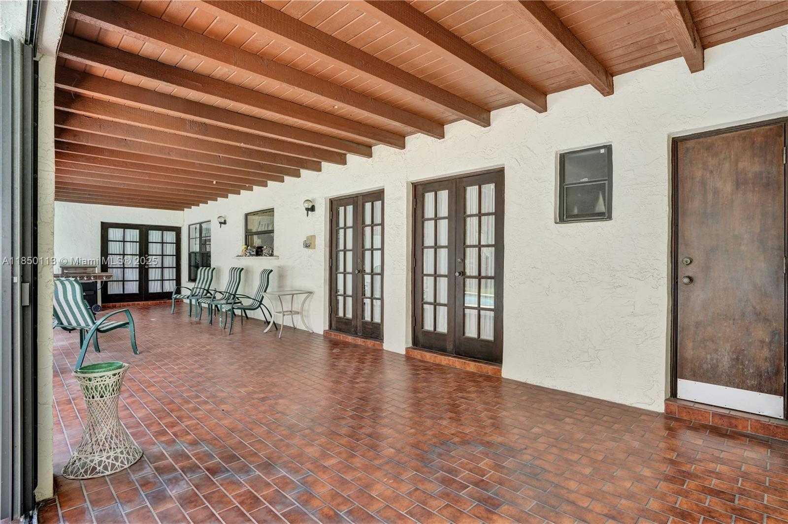 Small Image of 9461 SOUTH WEST 134TH ST, Miami Number 5