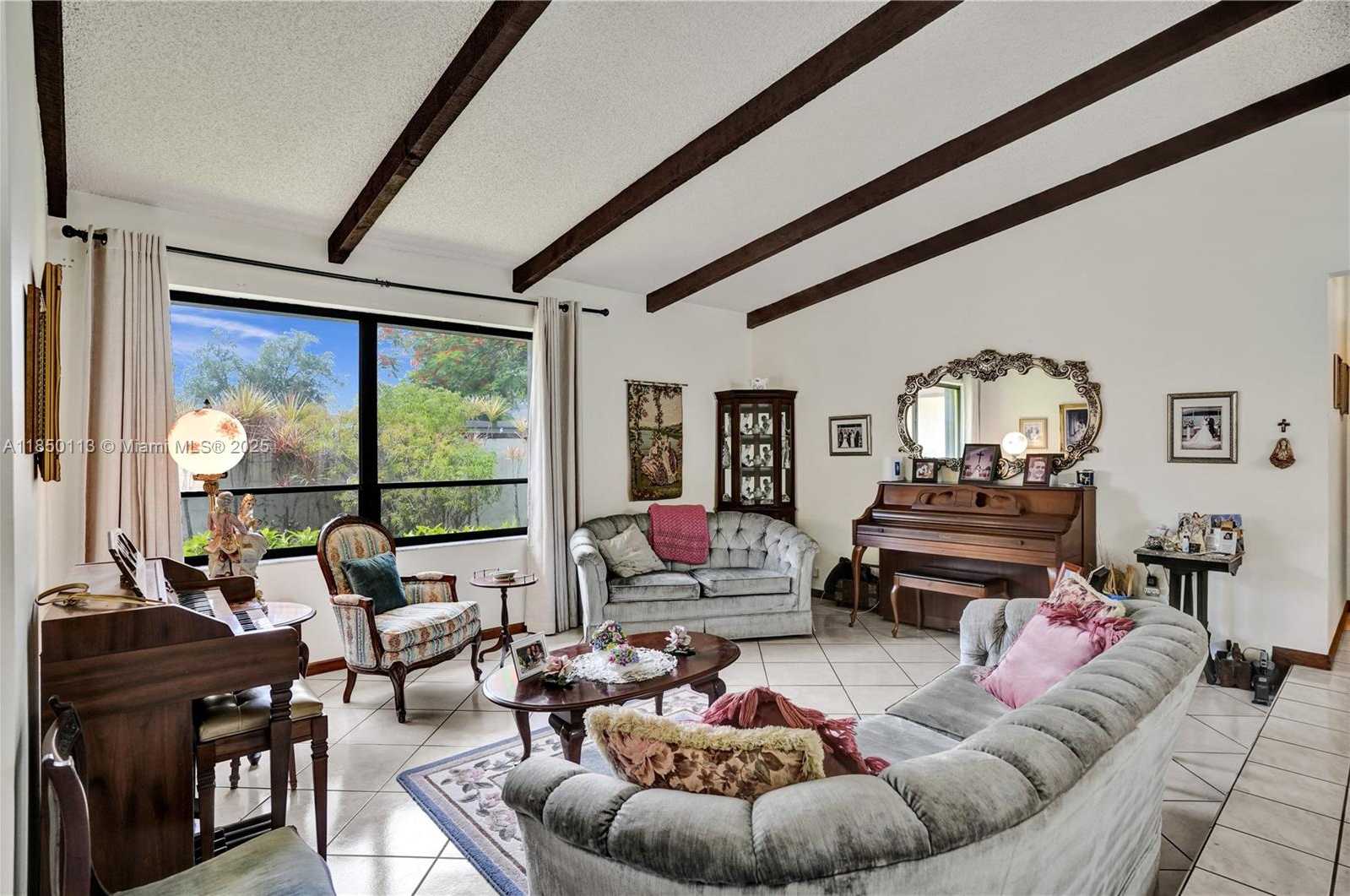 Small Image of 9461 SOUTH WEST 134TH ST, Miami Number 6