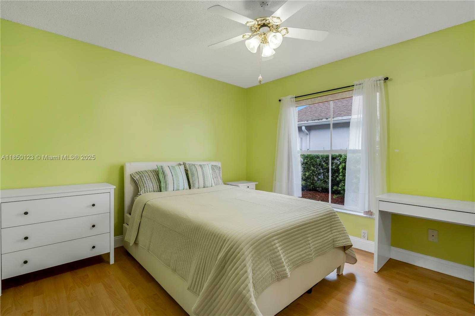 Small Image of 301 NORTH WEST 207TH AVE, Pembroke Pines Number 15