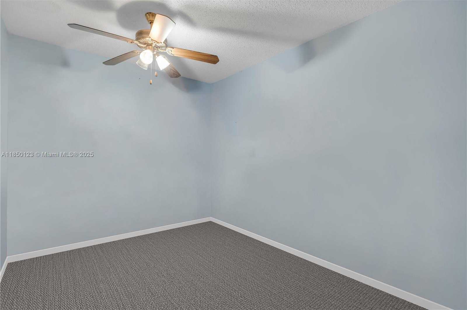 Small Image of 301 NORTH WEST 207TH AVE, Pembroke Pines Number 16