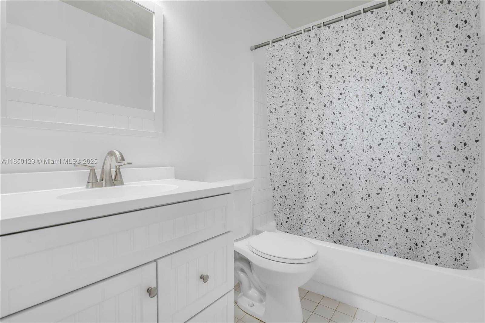 Small Image of 301 NORTH WEST 207TH AVE, Pembroke Pines Number 17