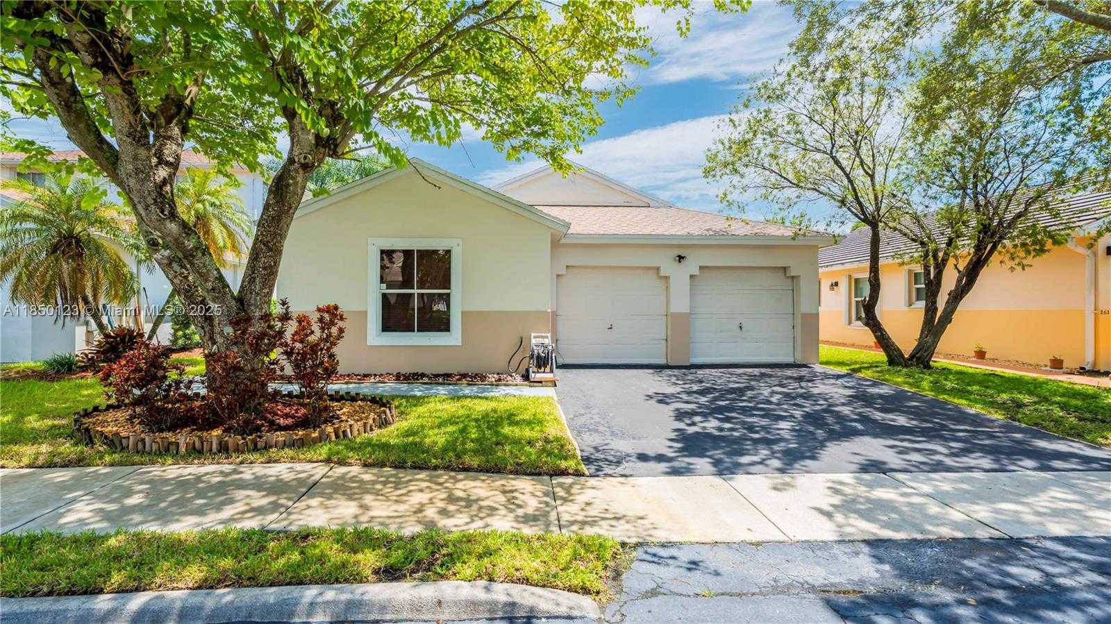 Small Image of 301 NORTH WEST 207TH AVE, Pembroke Pines Number 28