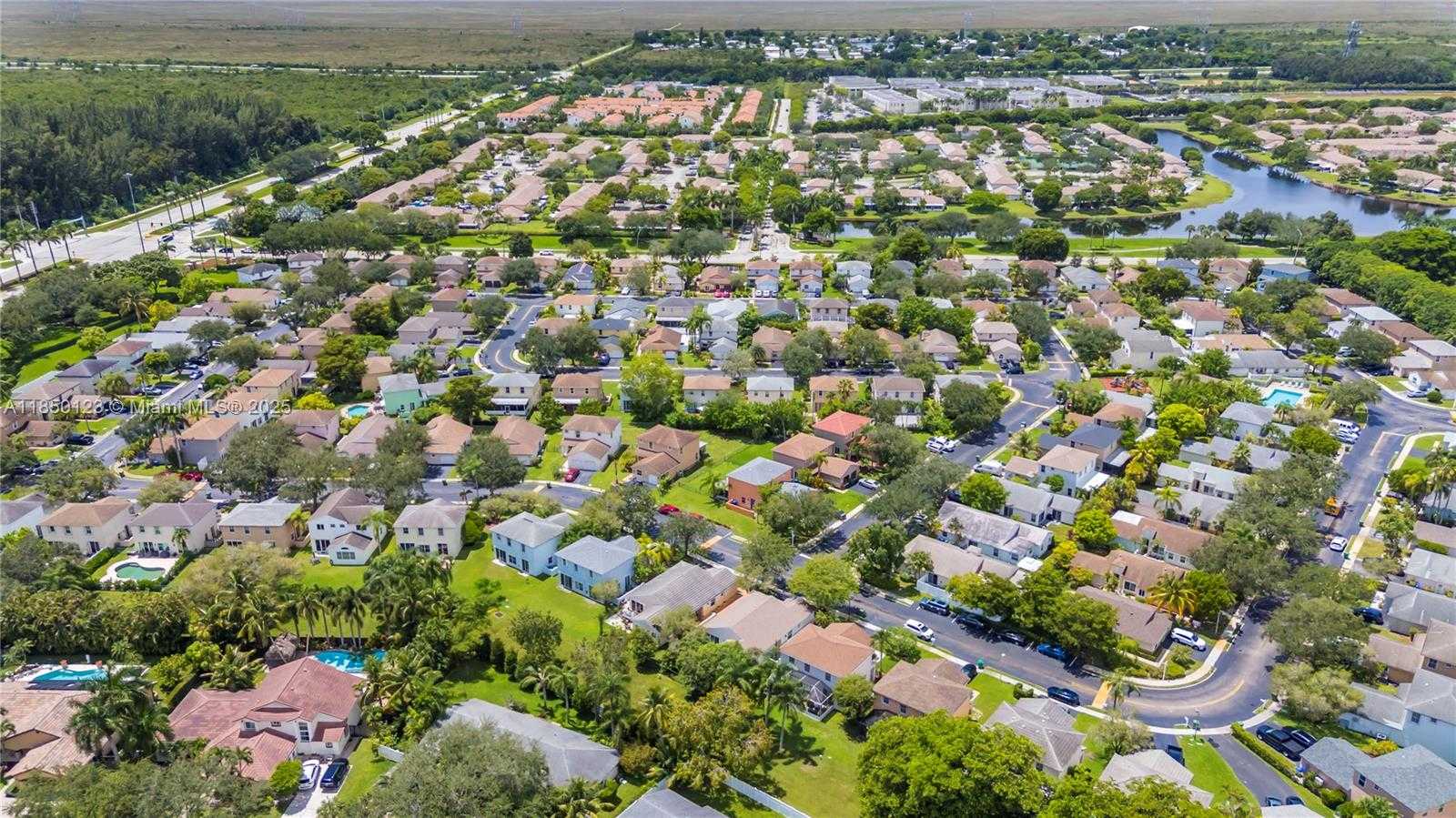 Small Image of 301 NORTH WEST 207TH AVE, Pembroke Pines Number 36