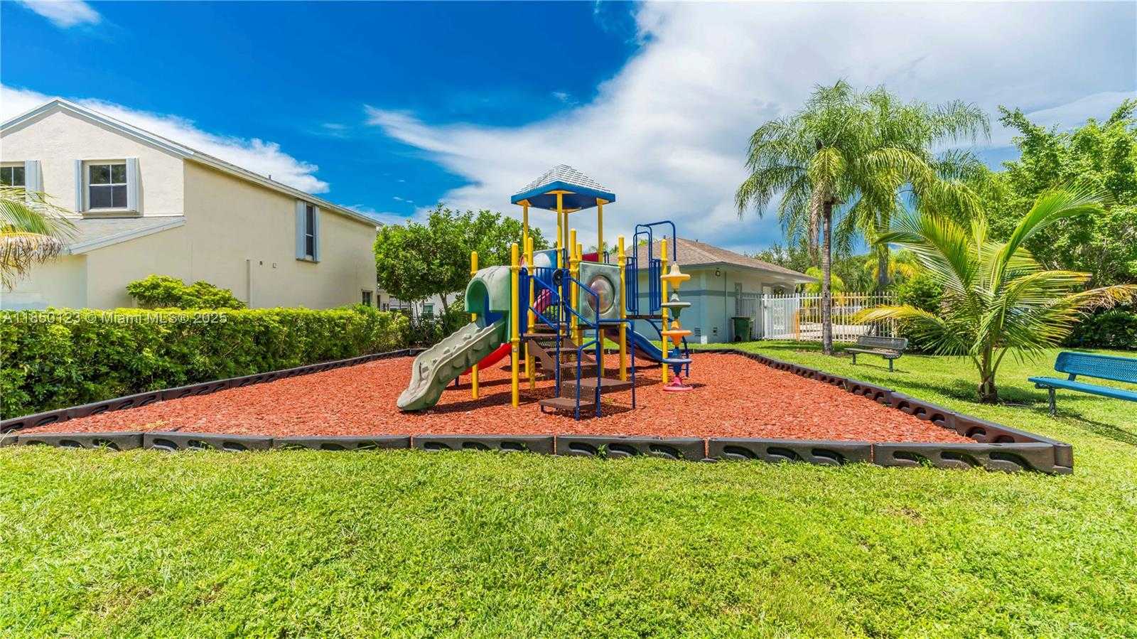 Small Image of 301 NORTH WEST 207TH AVE, Pembroke Pines Number 41