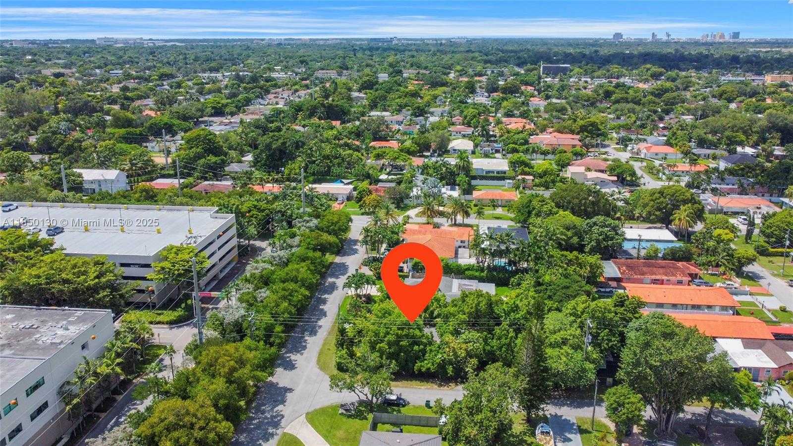 Small Image of 6256 SOUTH WEST 32ND ST, Miami Number 8