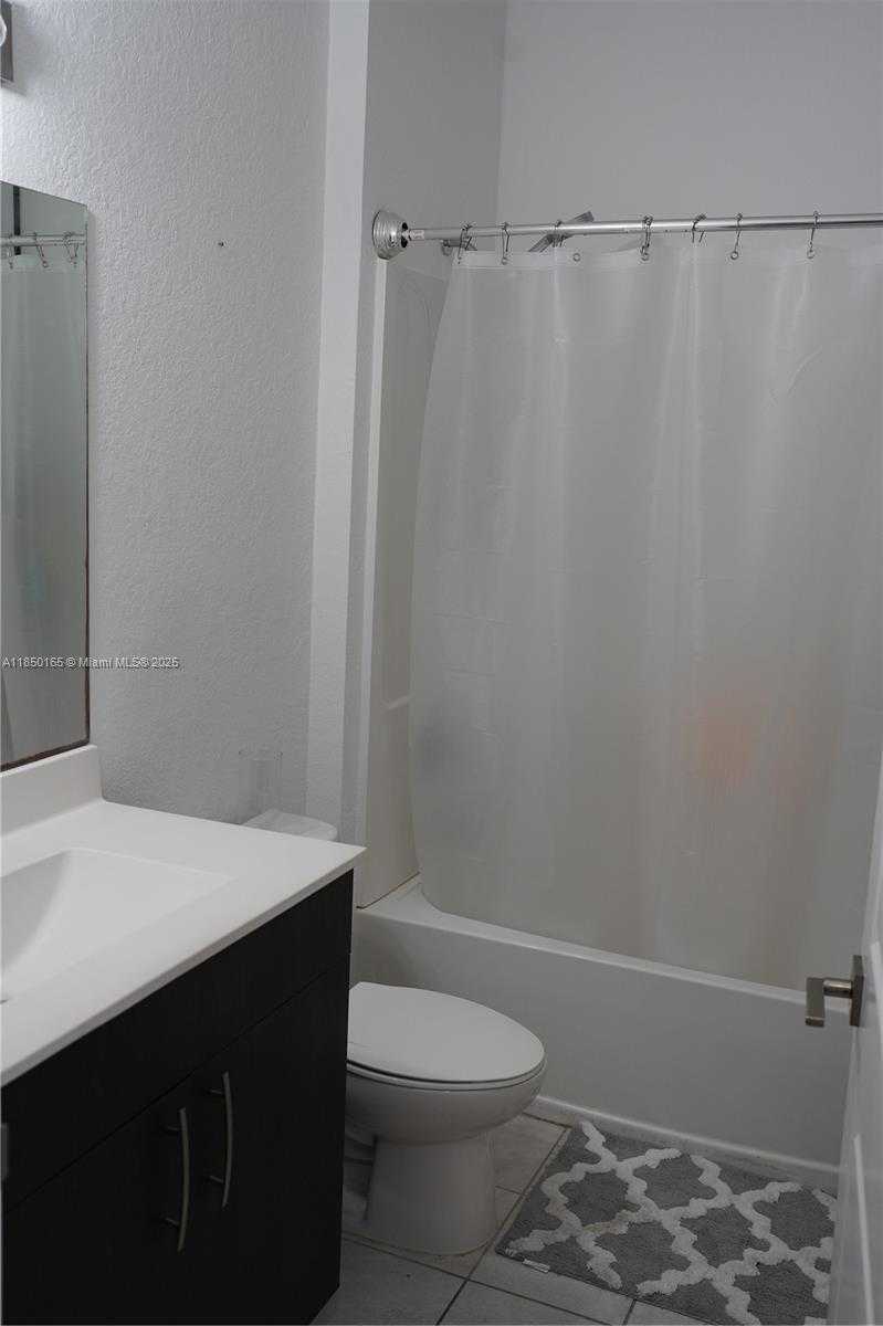 Small Image of 1386 SOUTH EAST 23RD TER, Homestead Number 13
