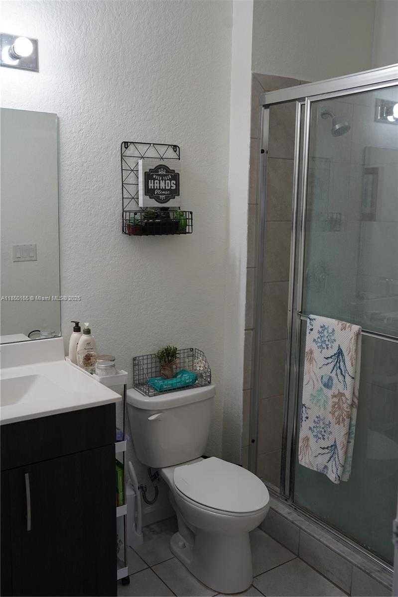 Small Image of 1386 SOUTH EAST 23RD TER, Homestead Number 15