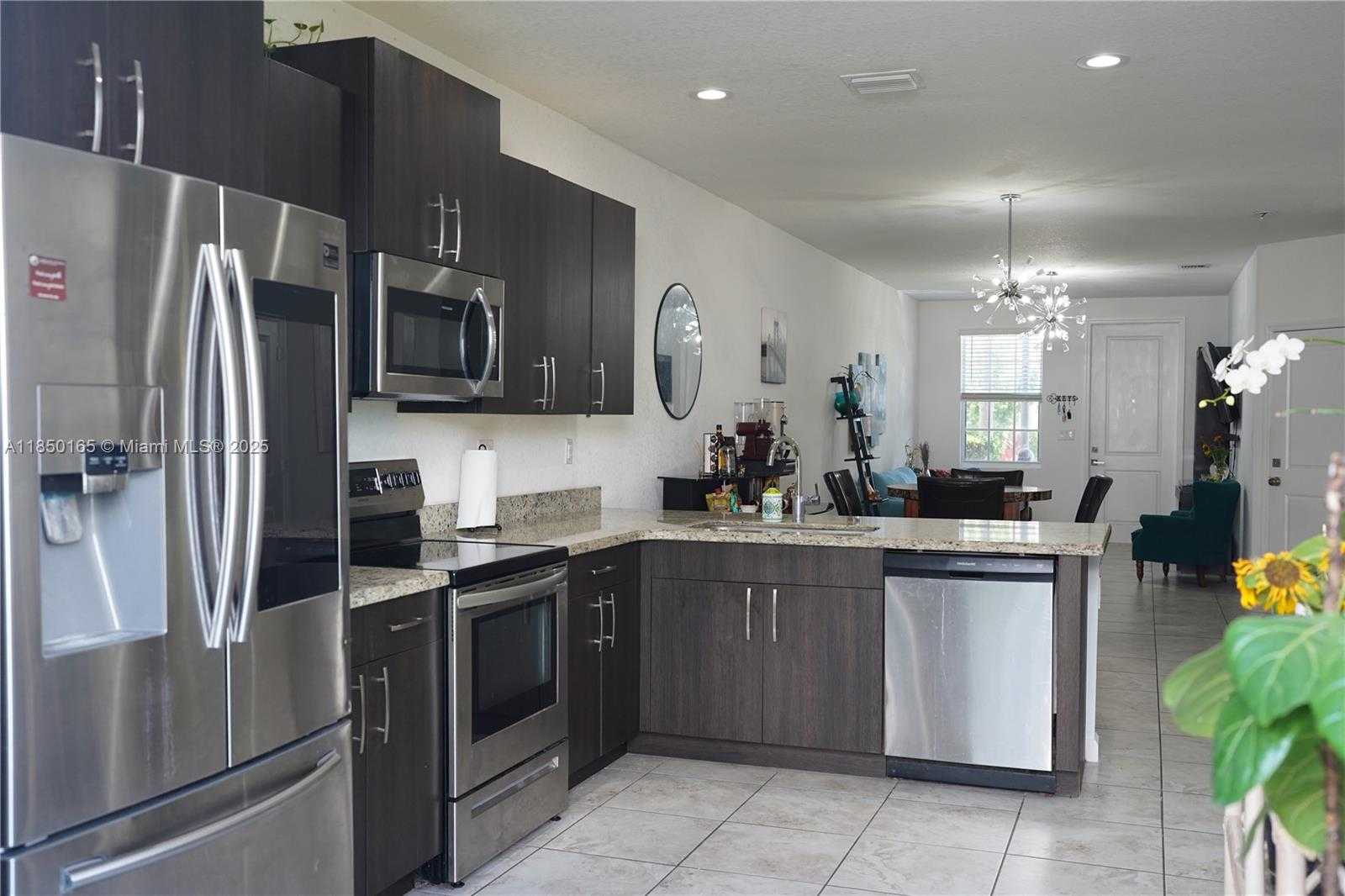Small Image of 1386 SOUTH EAST 23RD TER, Homestead Number 6