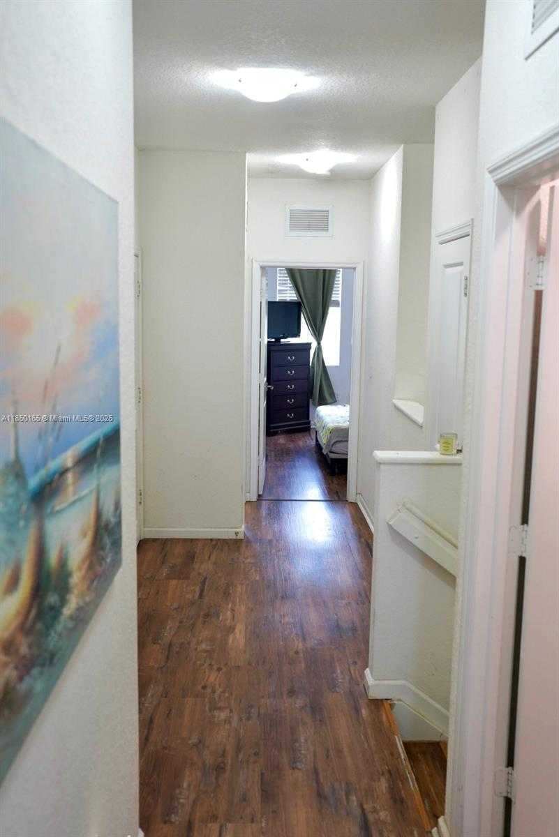 Small Image of 1386 SOUTH EAST 23RD TER, Homestead Number 7