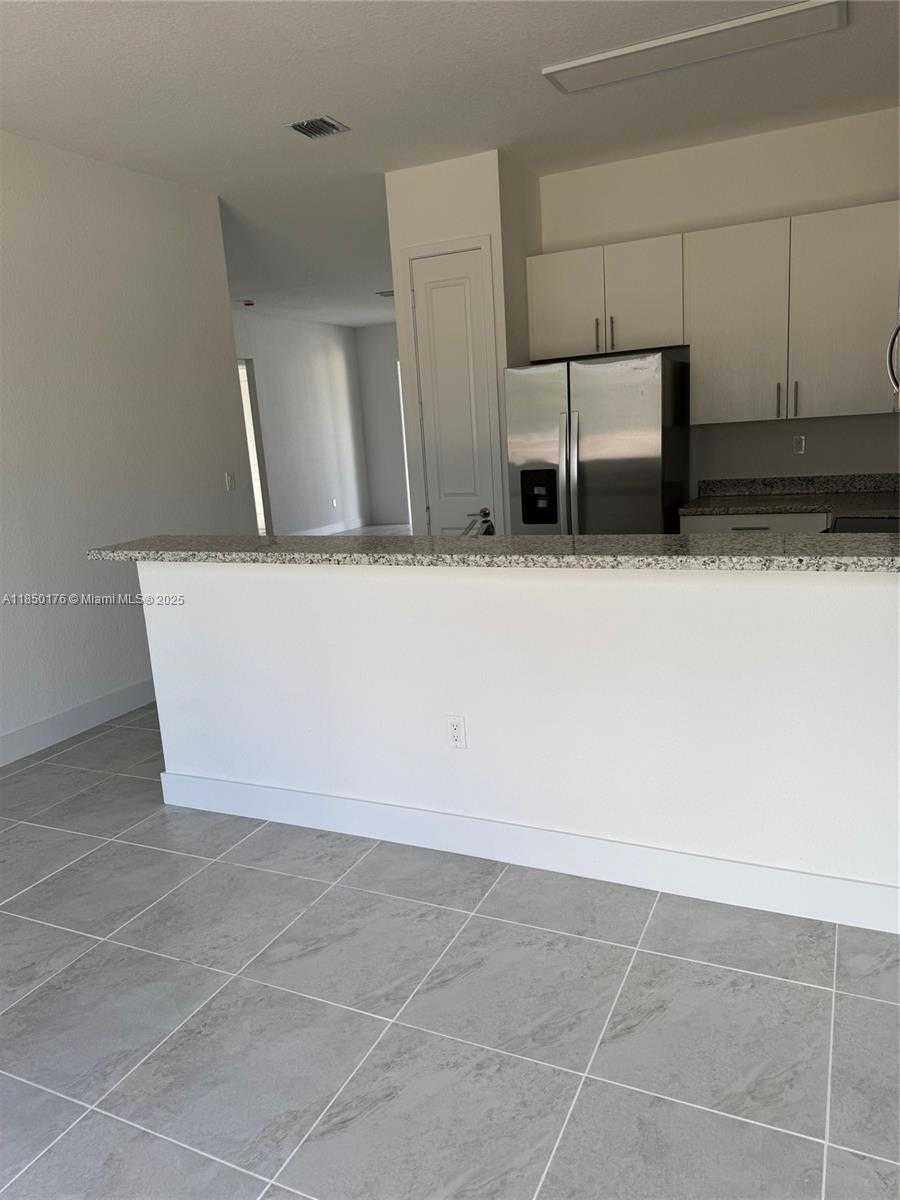 Small Image of 18901 SW 316th St, Homestead, FL 33035, USA Number 7