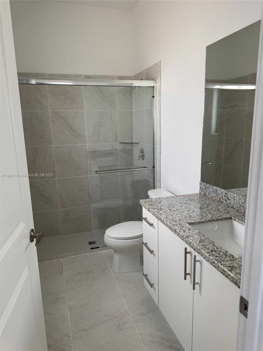 Small Image of 18901 SW 316th St, Homestead, FL 33035, USA Number 9