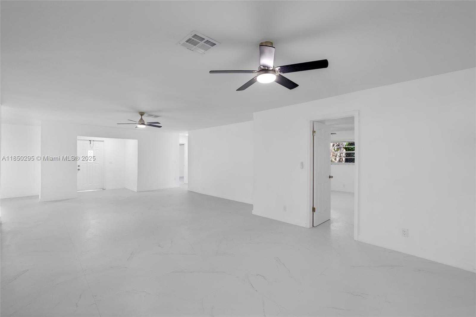 Small Image of 11390 NORTH WEST 37TH ST, Coral Springs Number 12