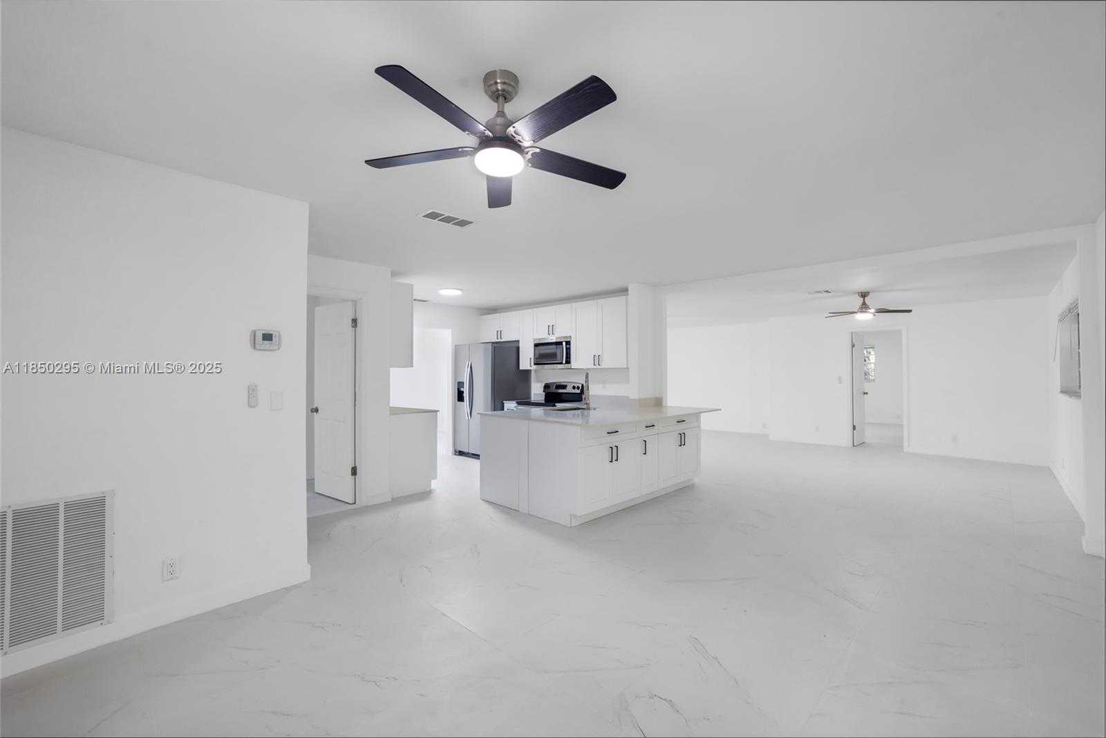 Small Image of 11390 NORTH WEST 37TH ST, Coral Springs Number 13