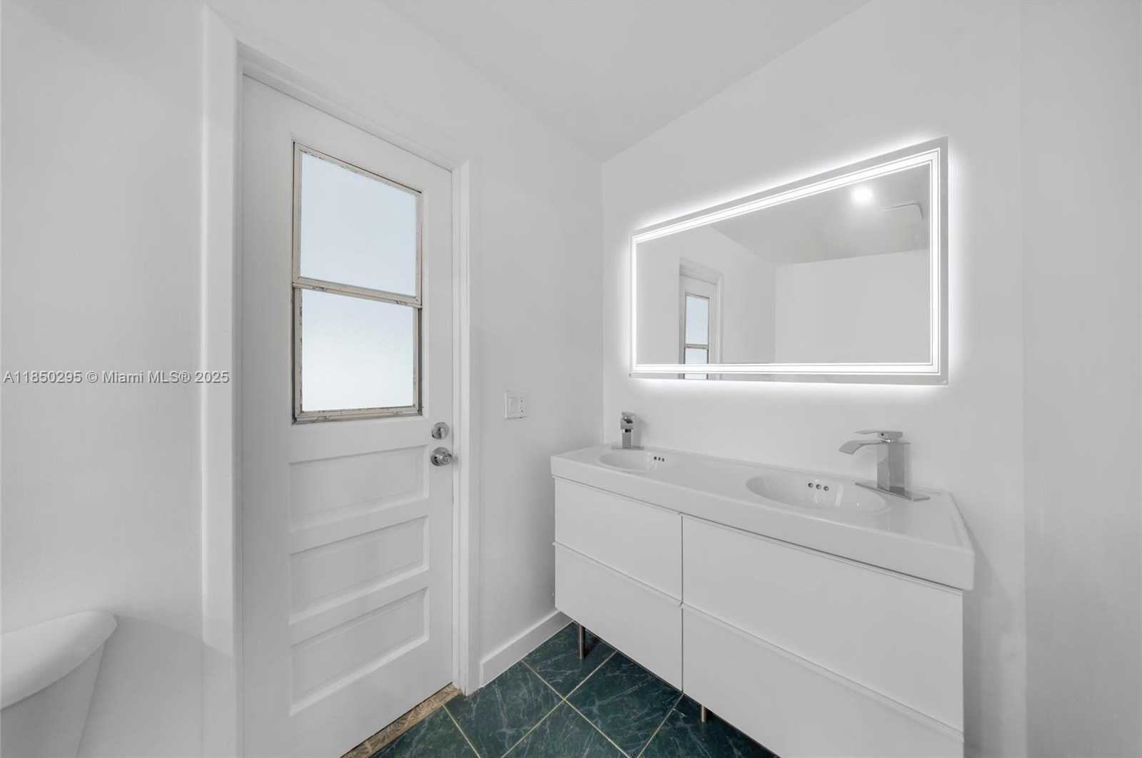 Small Image of 11390 NORTH WEST 37TH ST, Coral Springs Number 27