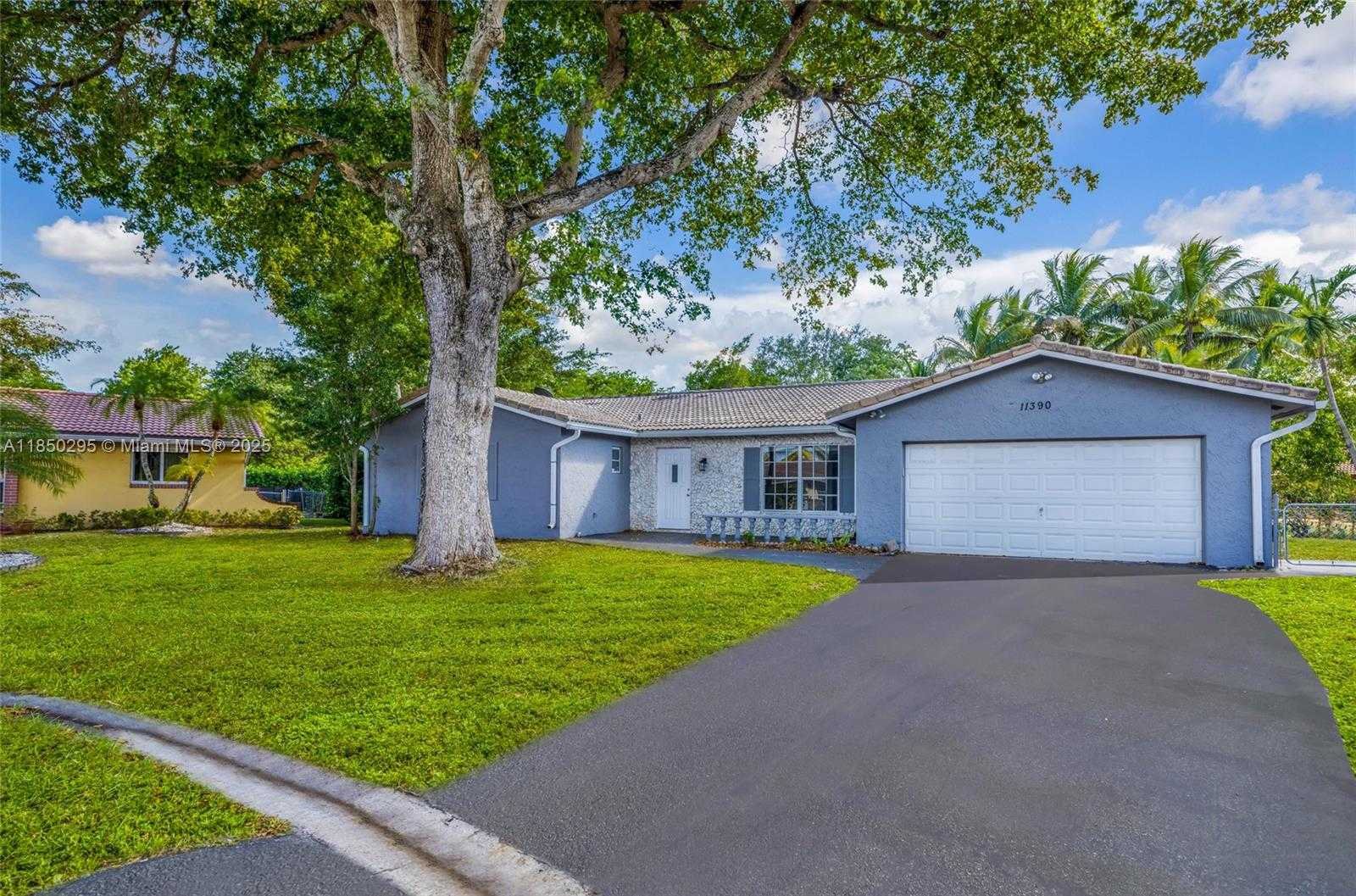 Small Image of 11390 NORTH WEST 37TH ST, Coral Springs Number 3