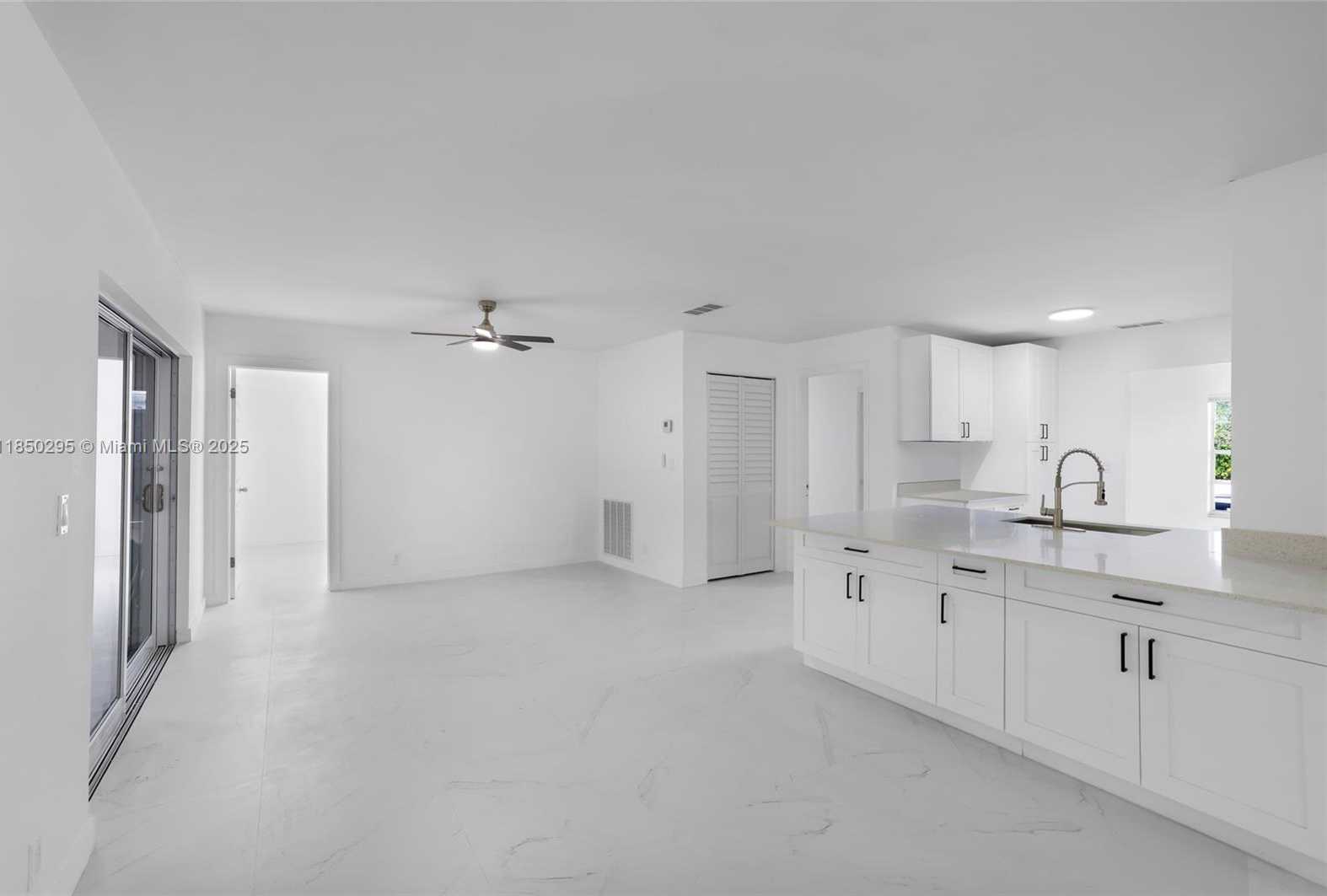 Small Image of 11390 NORTH WEST 37TH ST, Coral Springs Number 7