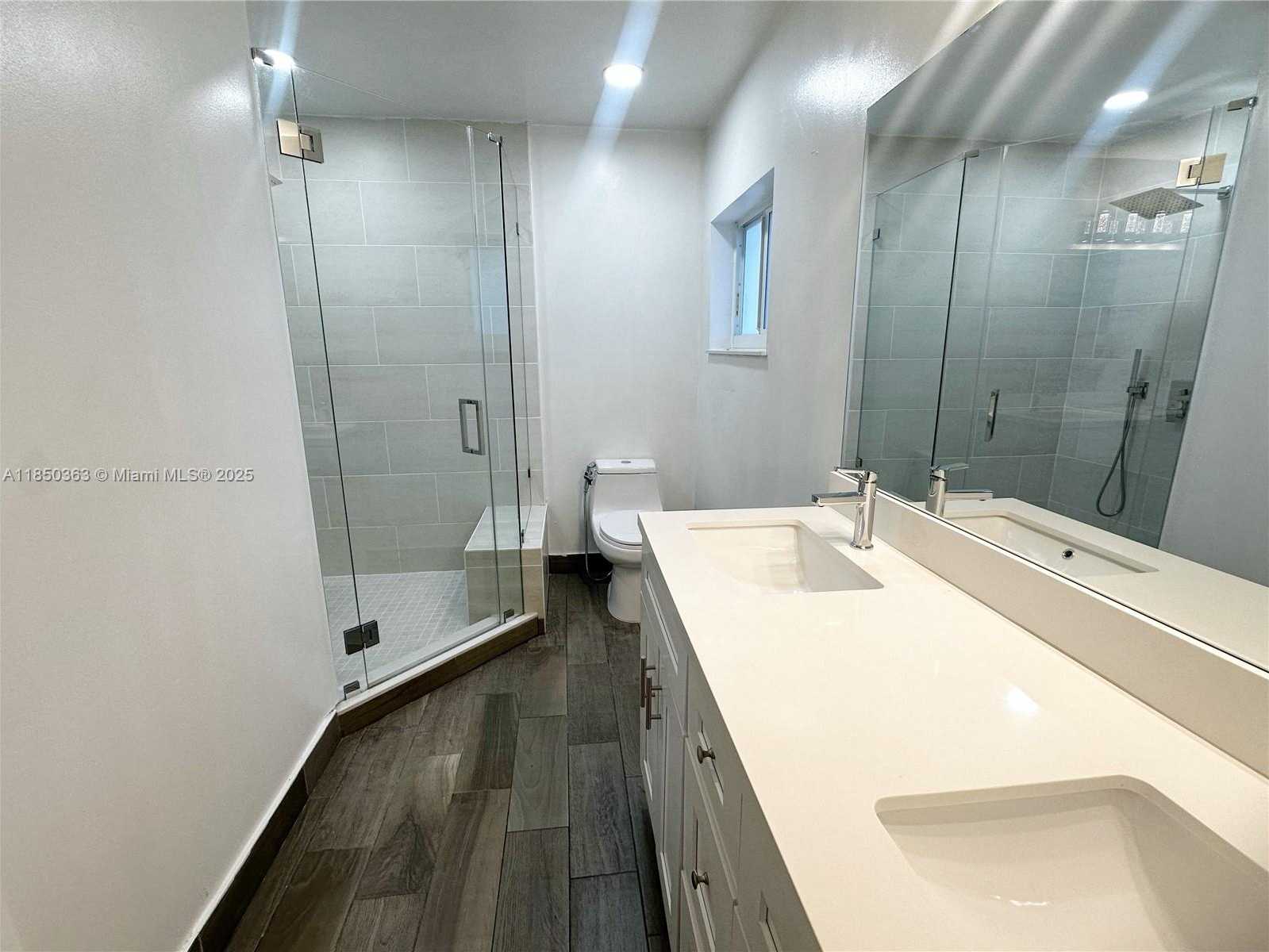 Small Image of 2831 NORTH WEST 189TH ST, Miami Gardens Number 11