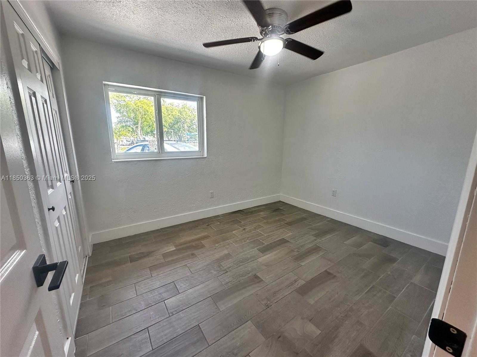 Small Image of 2831 NORTH WEST 189TH ST, Miami Gardens Number 13