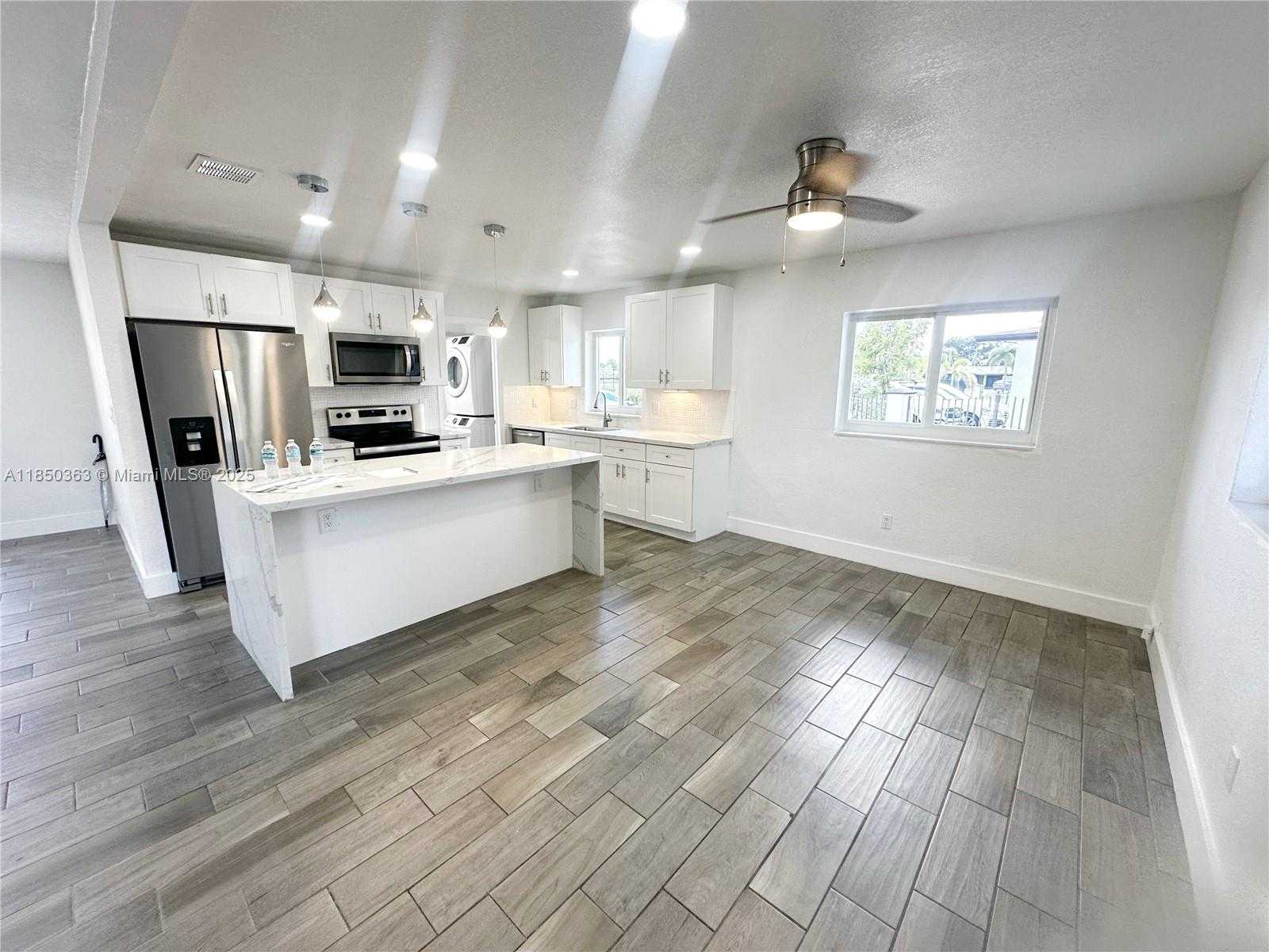 Small Image of 2831 NORTH WEST 189TH ST, Miami Gardens Number 5