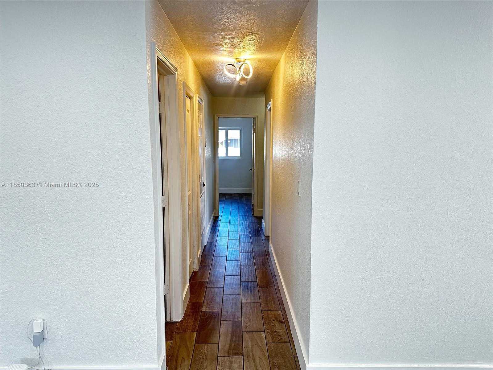 Small Image of 2831 NORTH WEST 189TH ST, Miami Gardens Number 9