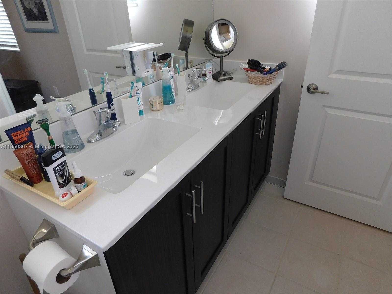 Small Image of 25594 SOUTH WEST 108TH CT, Homestead Number 10