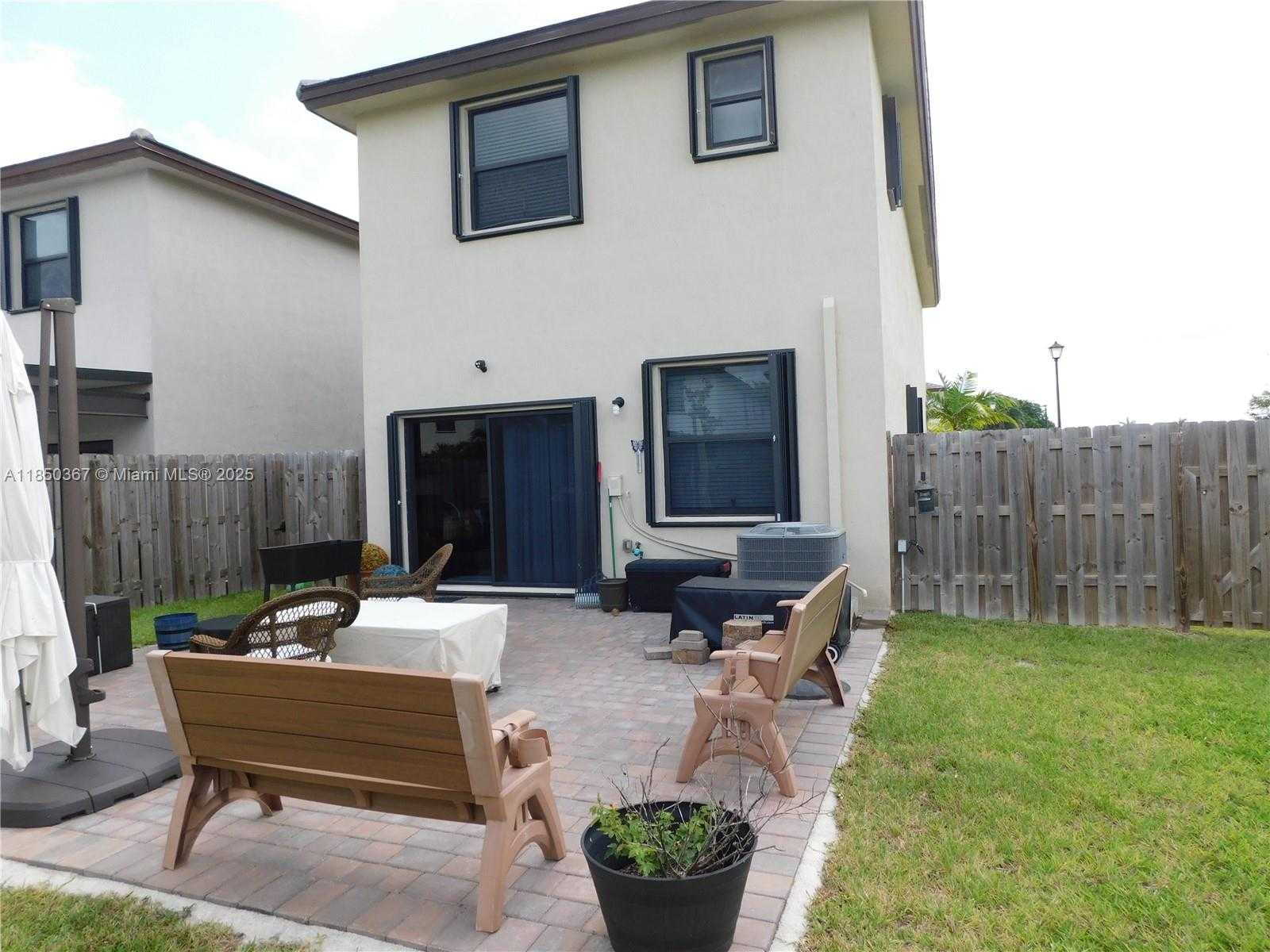 Small Image of 25594 SOUTH WEST 108TH CT, Homestead Number 15