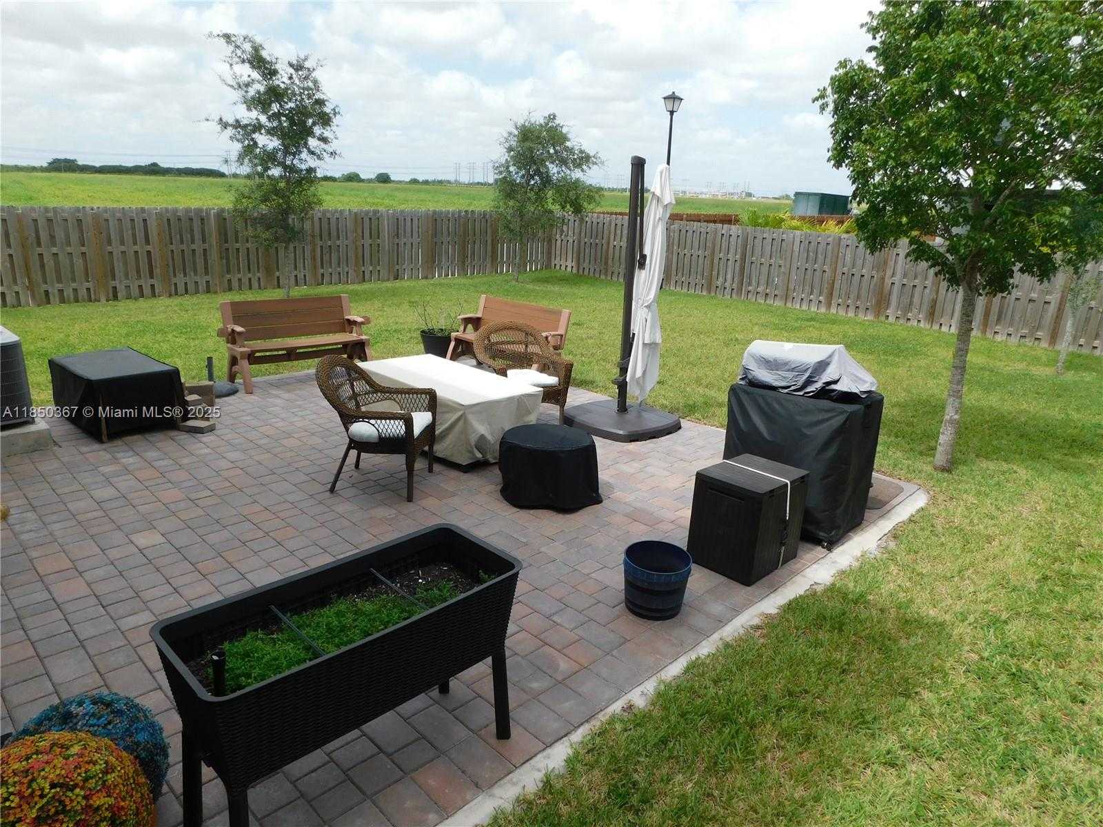 Small Image of 25594 SOUTH WEST 108TH CT, Homestead Number 16