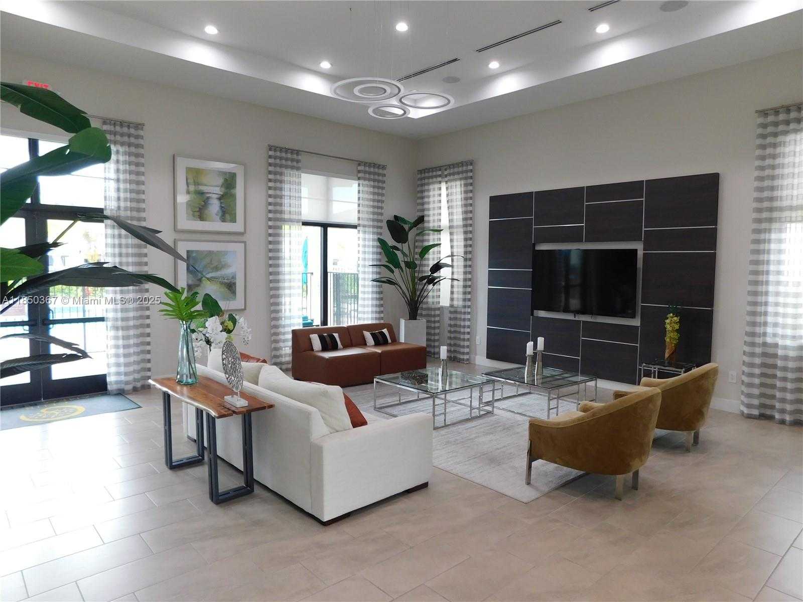 Small Image of 25594 SOUTH WEST 108TH CT, Homestead Number 20