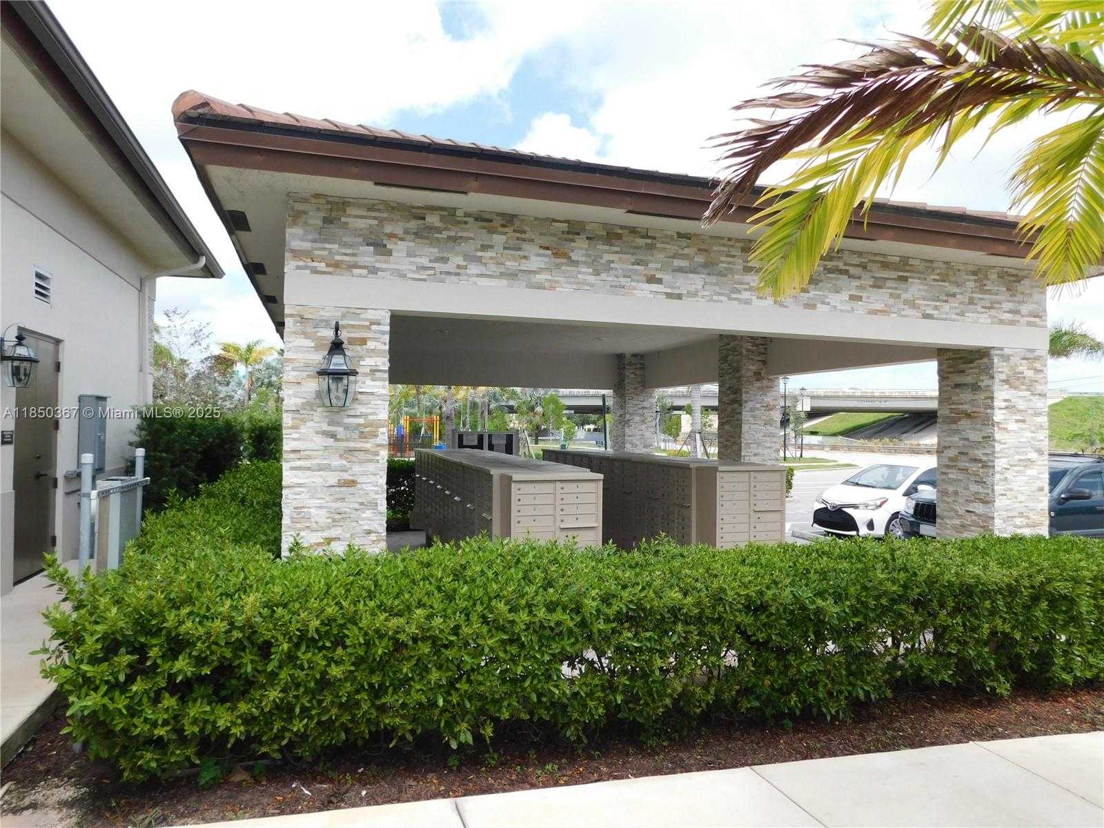 Small Image of 25594 SOUTH WEST 108TH CT, Homestead Number 25