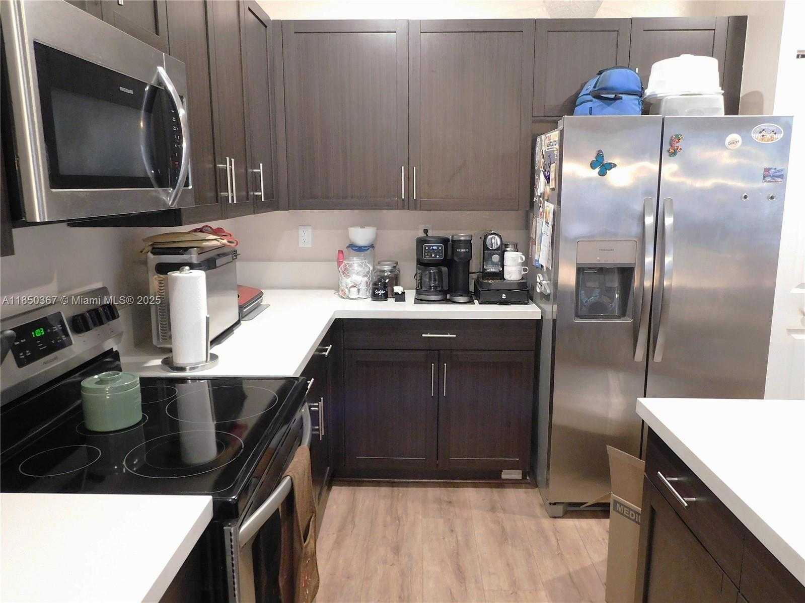 Small Image of 25594 SOUTH WEST 108TH CT, Homestead Number 6