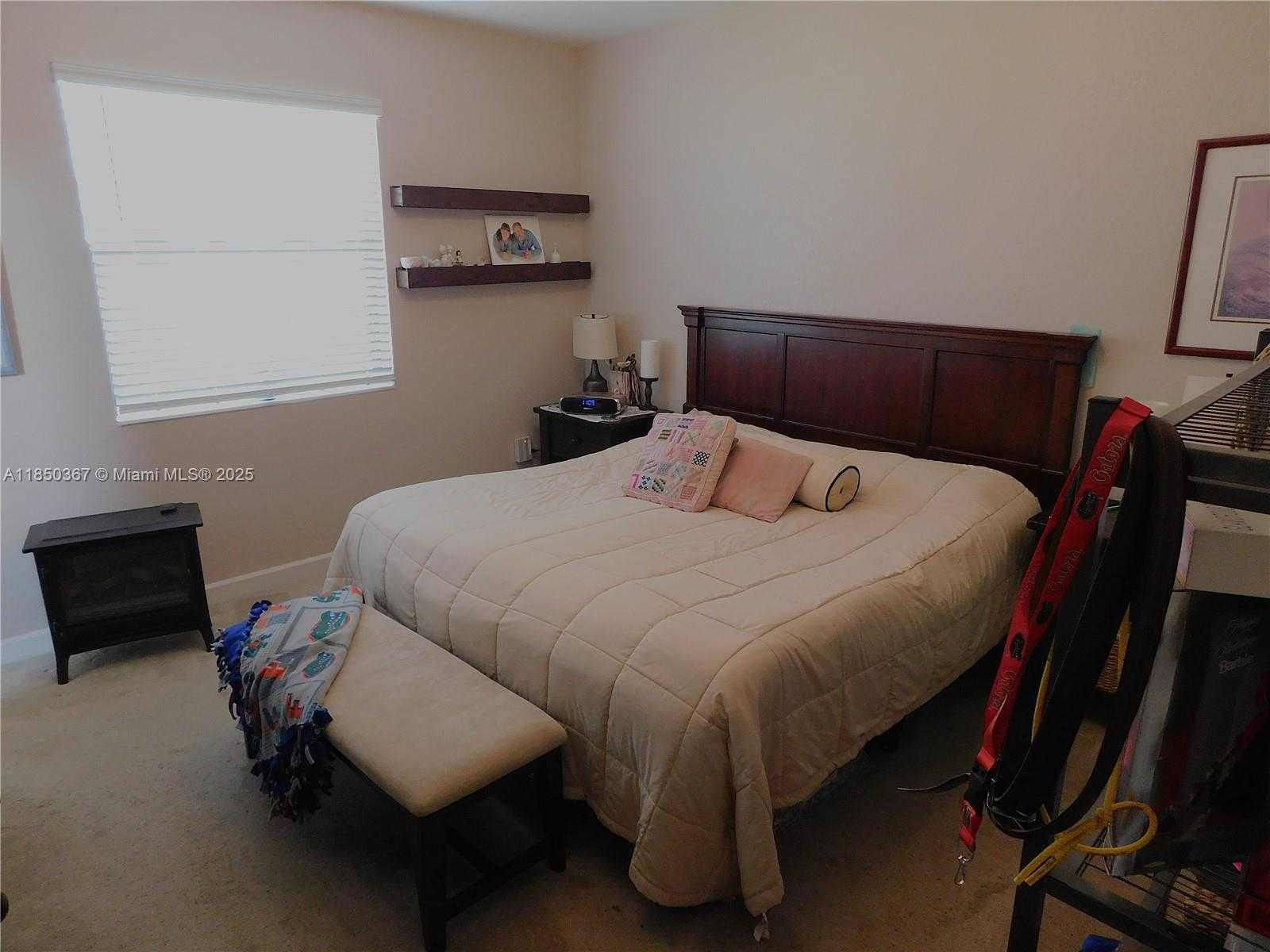 Small Image of 25594 SOUTH WEST 108TH CT, Homestead Number 8