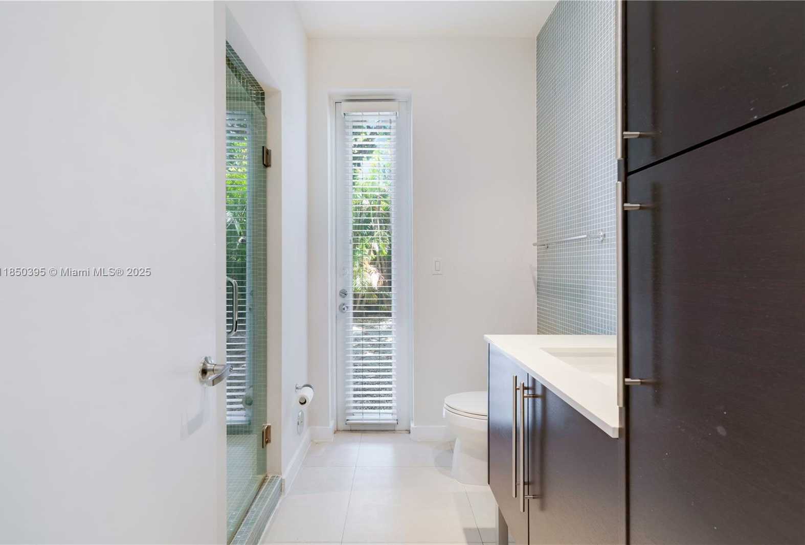 Small Image of 4050 HARDIE AVE, Miami Number 24