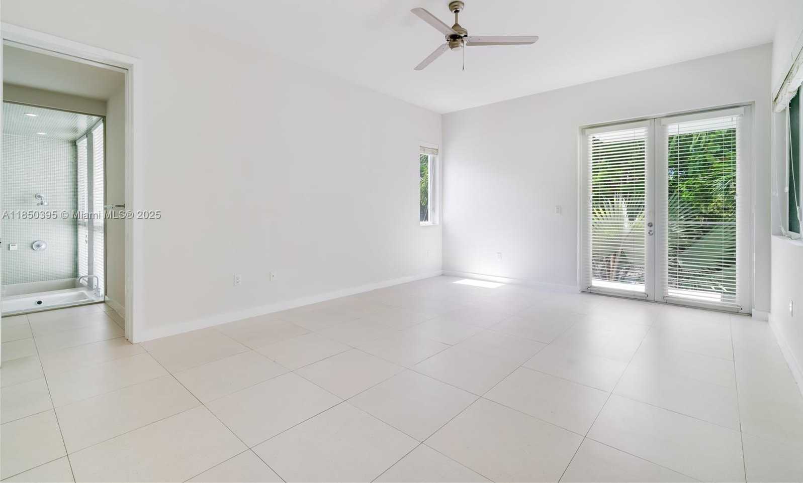 Small Image of 4050 HARDIE AVE, Miami Number 29