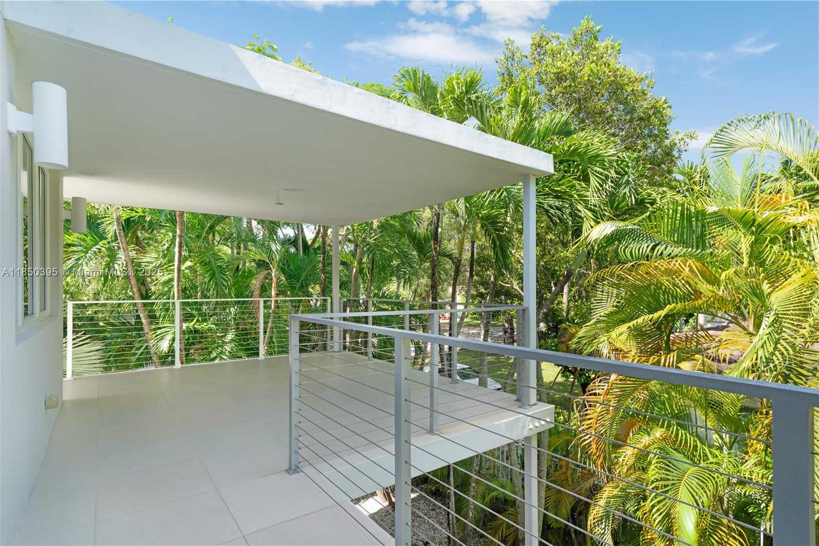 Small Image of 4050 HARDIE AVE, Miami Number 47