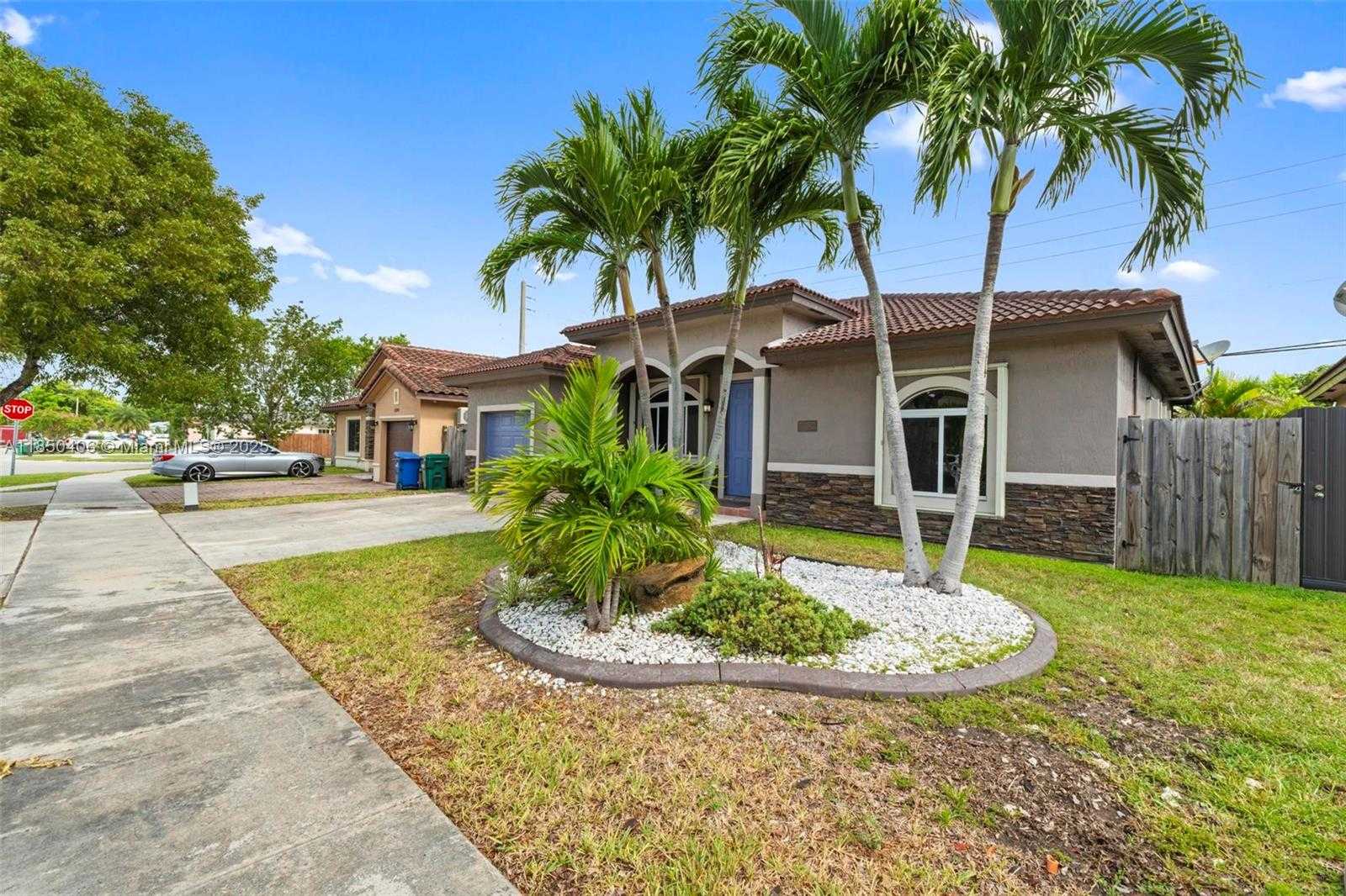 Small Image of 13383 SOUTH WEST 268TH TER, Homestead Number 2