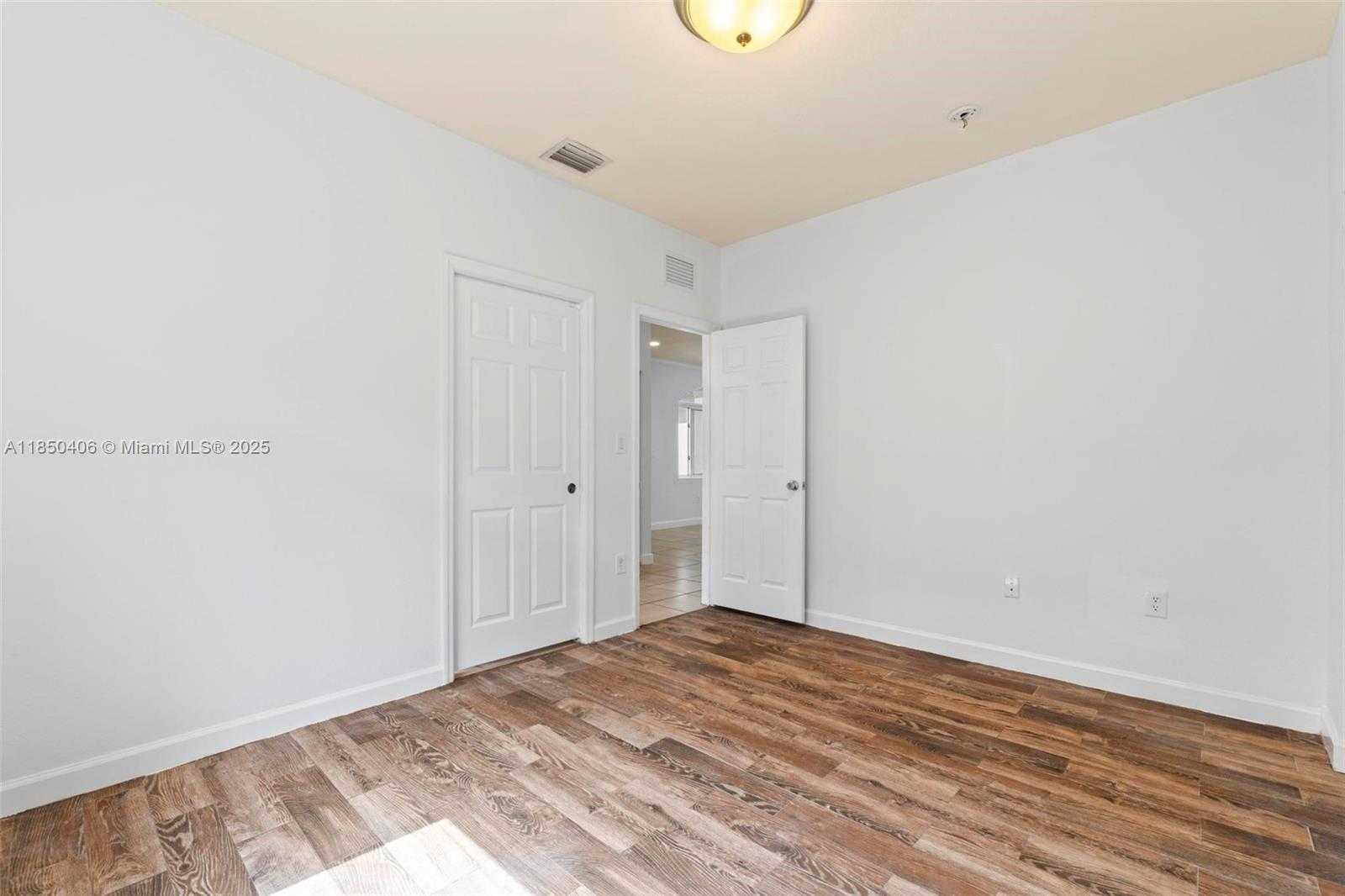 Small Image of 13383 SOUTH WEST 268TH TER, Homestead Number 24