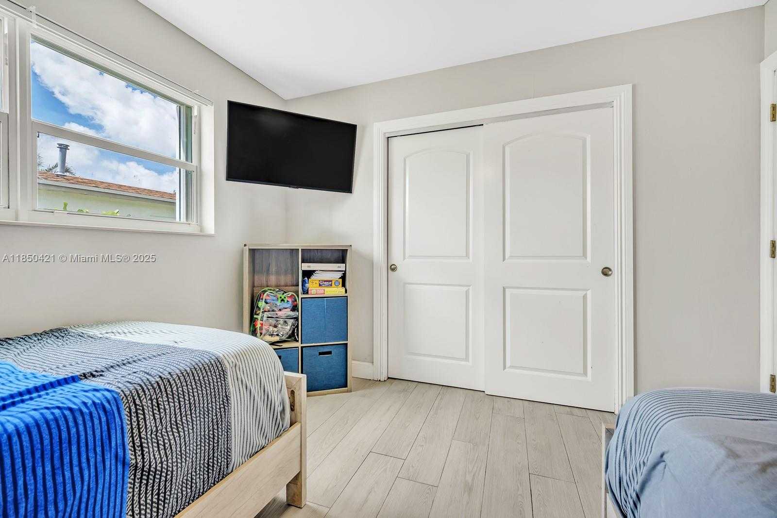 Small Image of 2221 NORTH 43RD AVE, Hollywood Number 25