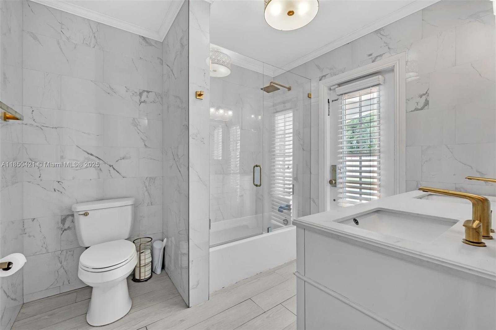 Small Image of 2221 NORTH 43RD AVE, Hollywood Number 26