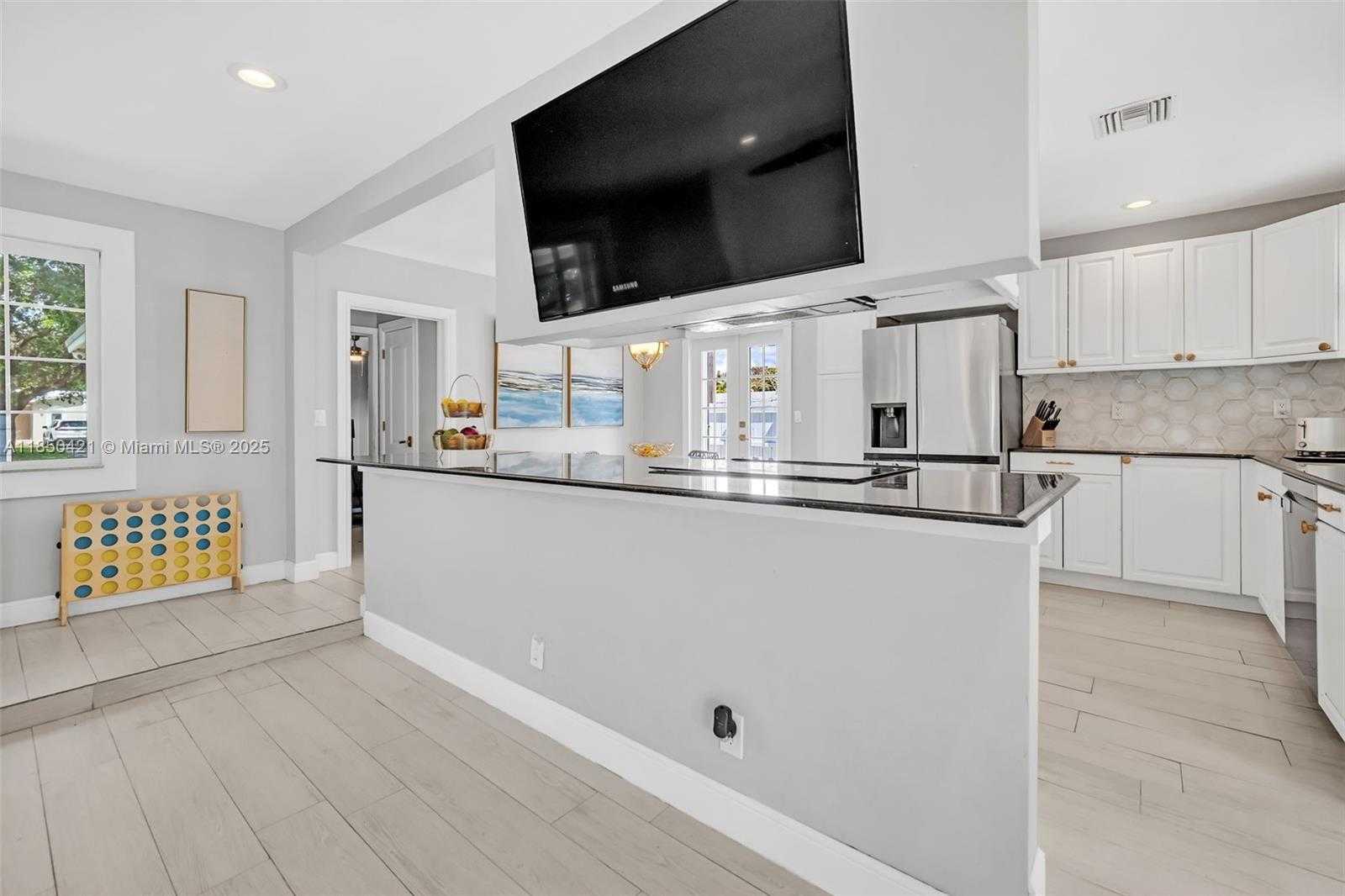 Small Image of 2221 NORTH 43RD AVE, Hollywood Number 8