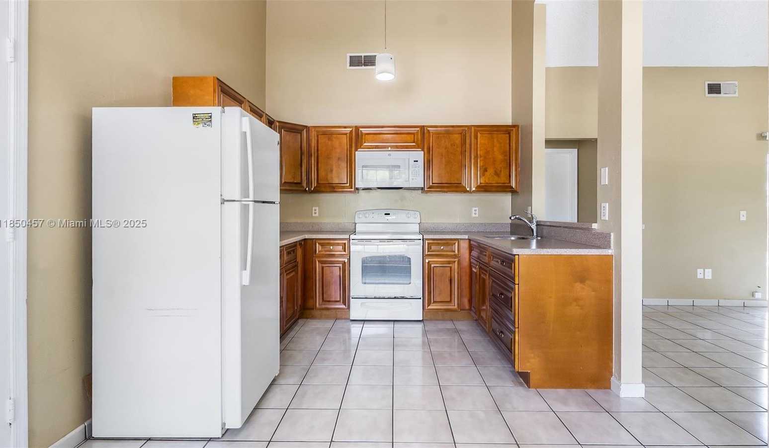 Small Image of 1701 SOUTH WEST 84TH AVE, Miramar Number 10