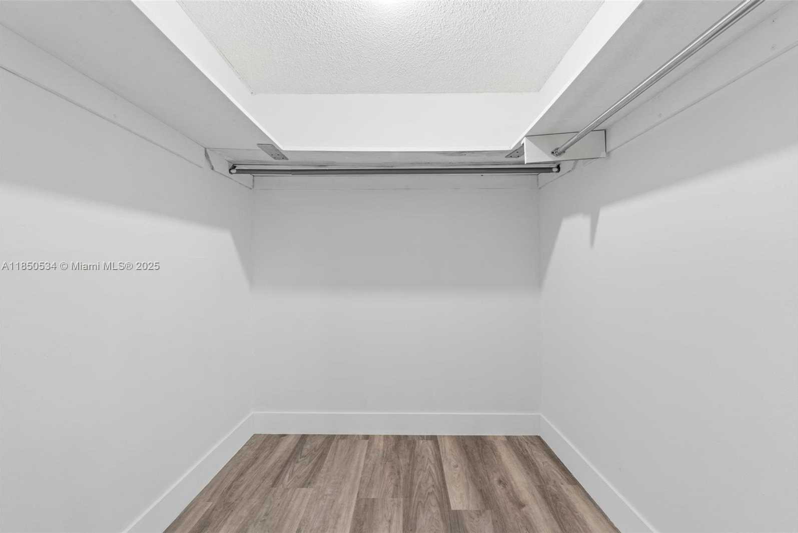 Small Image of 1237 NORTH WEST 15TH AVE, Fort Lauderdale Number 16