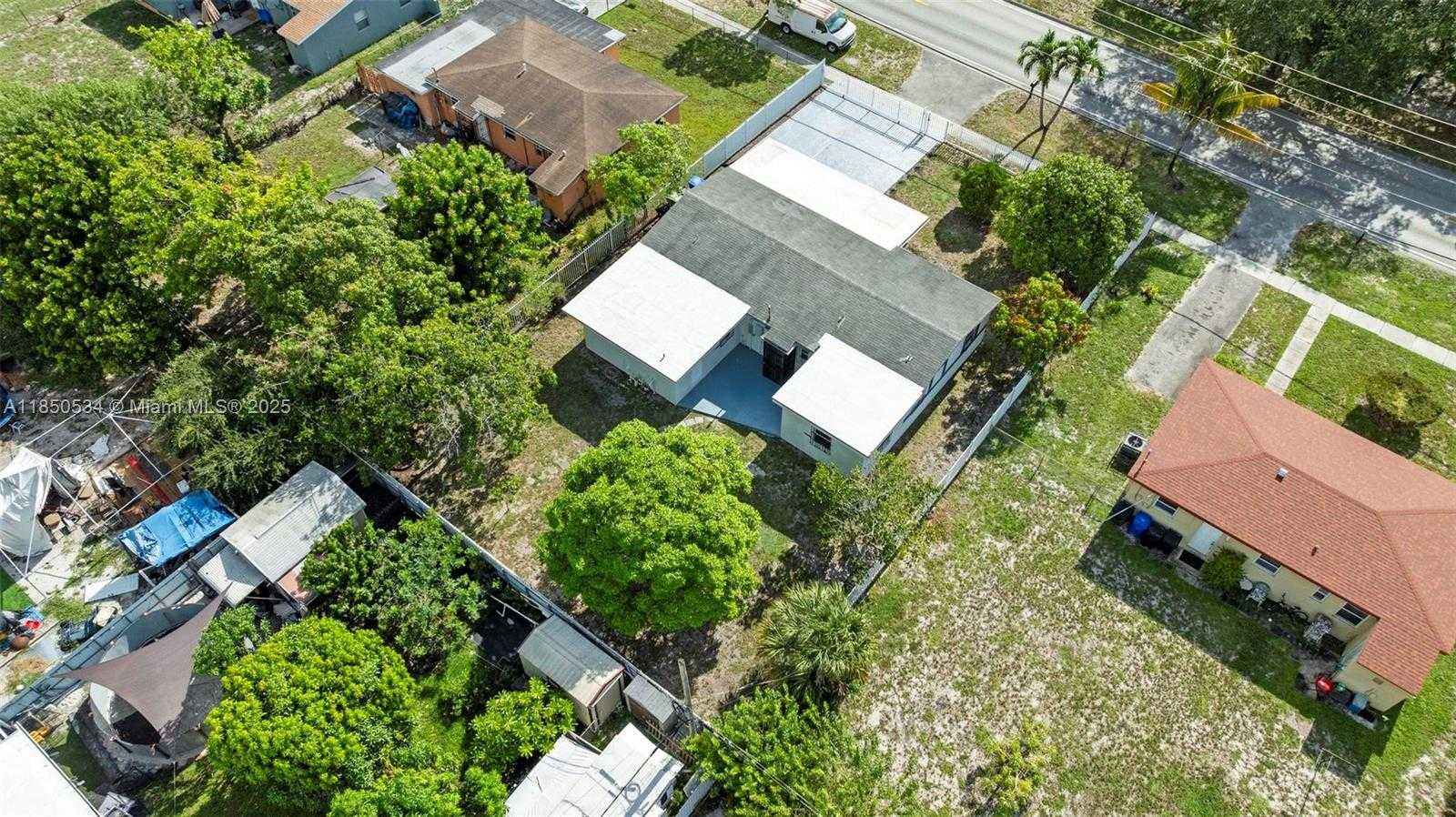 Small Image of 1237 NORTH WEST 15TH AVE, Fort Lauderdale Number 33