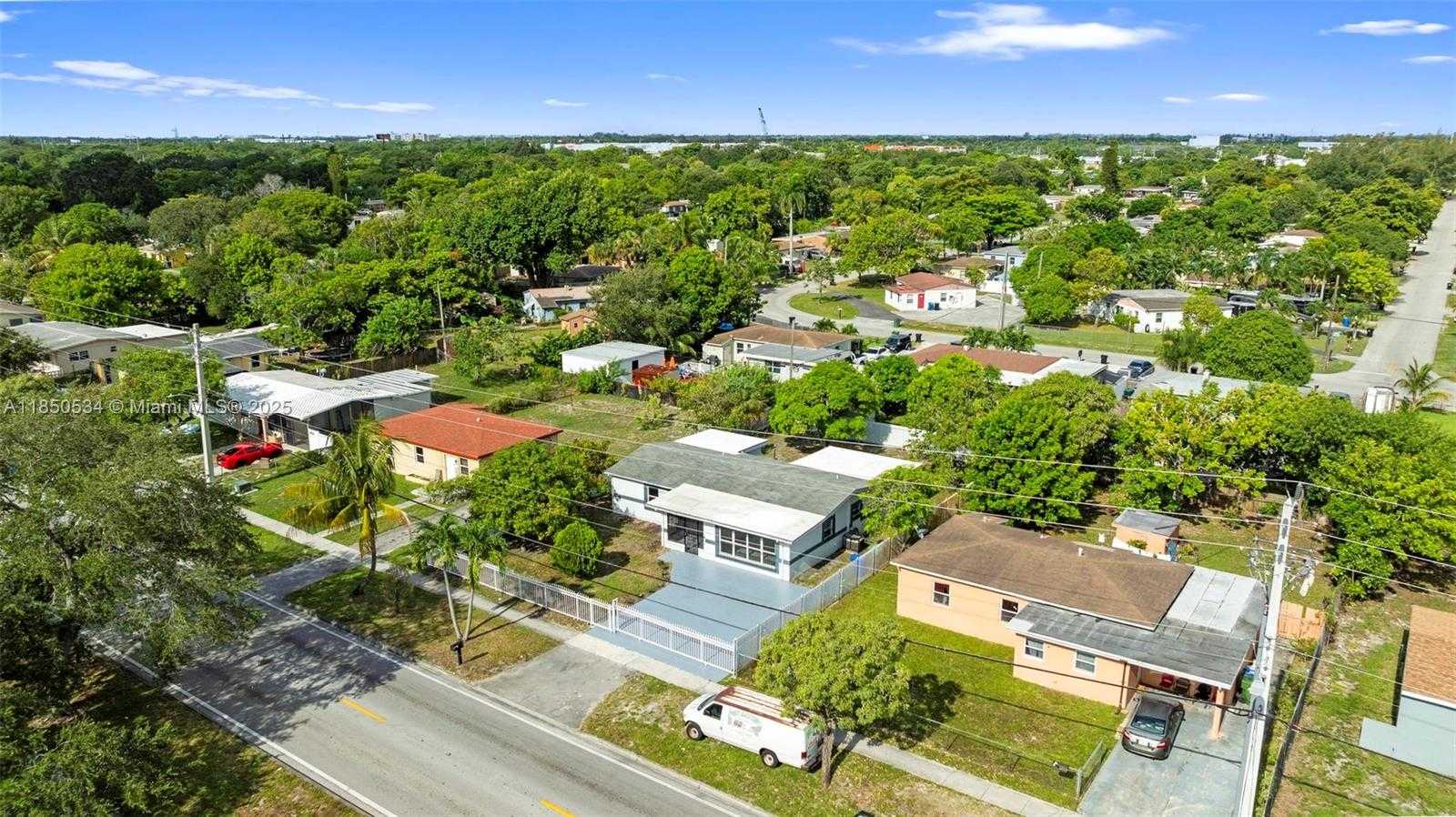 Small Image of 1237 NORTH WEST 15TH AVE, Fort Lauderdale Number 37