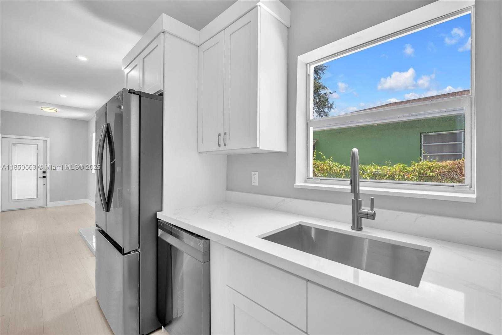 Small Image of 421 NORTH WEST 59TH ST, Miami Number 16