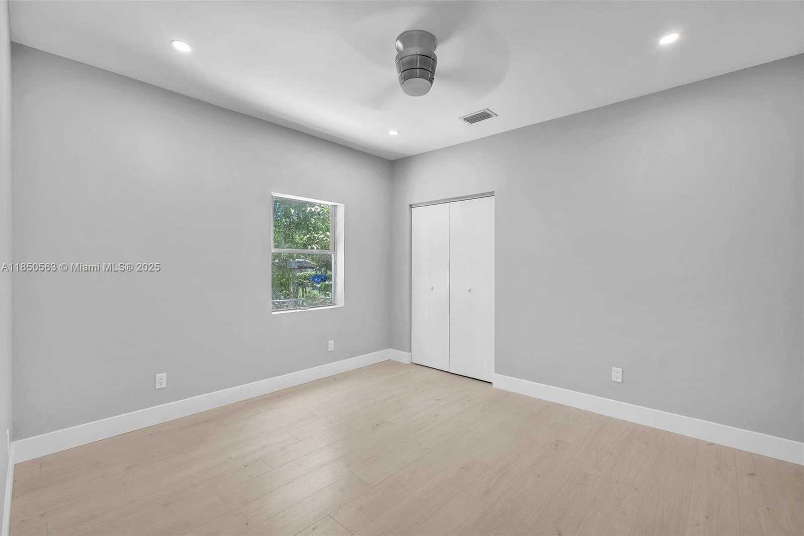 Small Image of 421 NORTH WEST 59TH ST, Miami Number 19