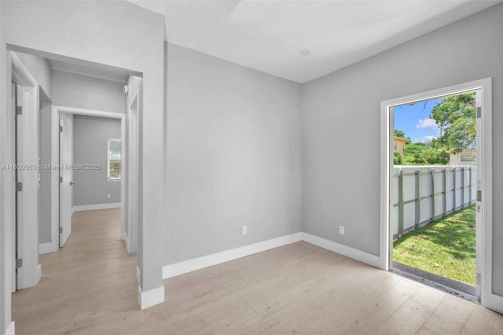 Small Image of 421 NORTH WEST 59TH ST, Miami Number 22
