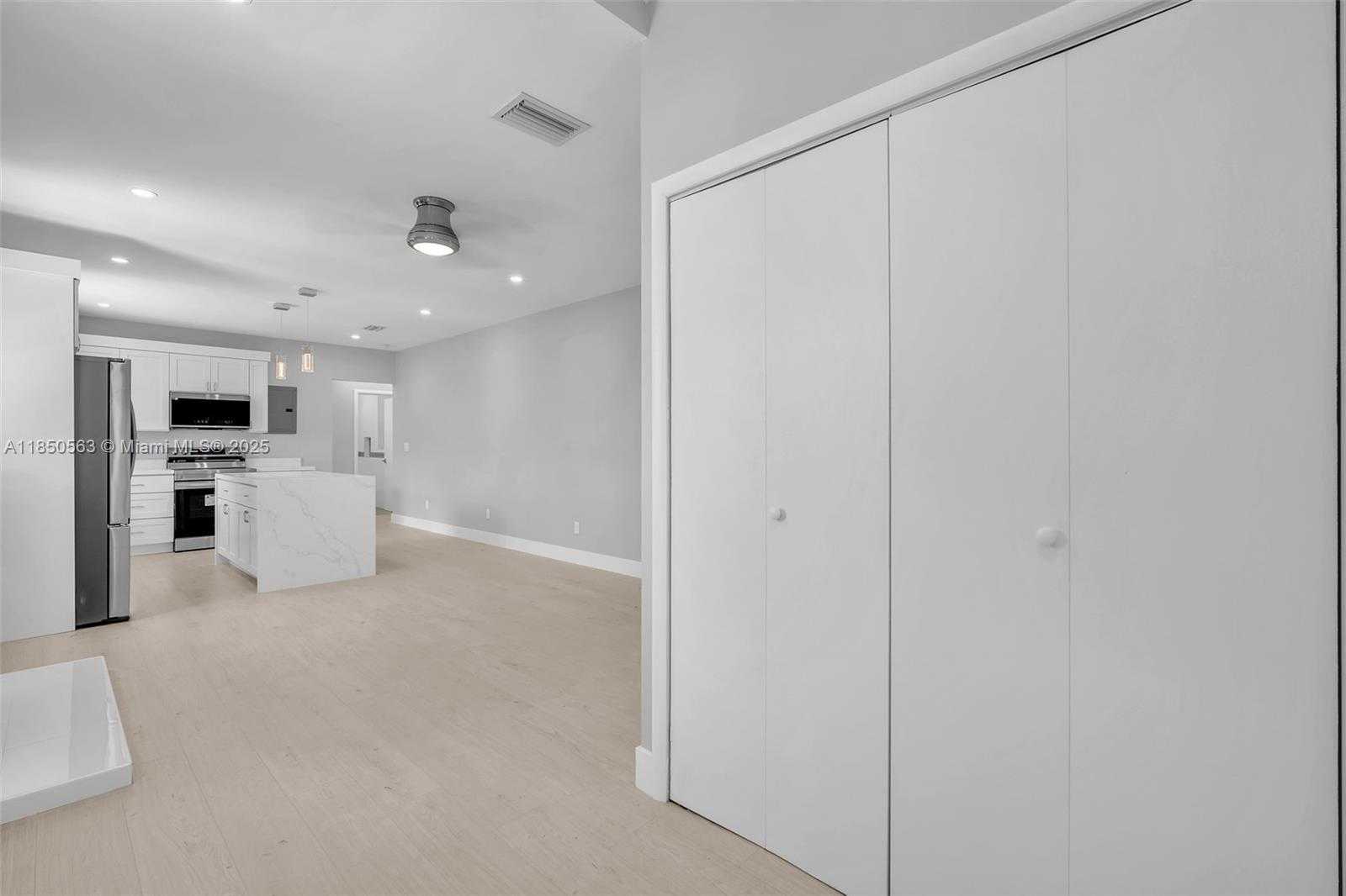 Small Image of 421 NORTH WEST 59TH ST, Miami Number 4